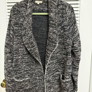 Max Studio Black and White Open Front Knit Blazer